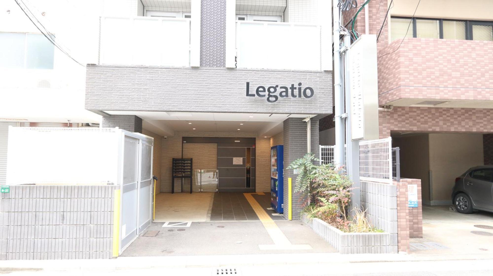 Legatio Hakata Station East アパート